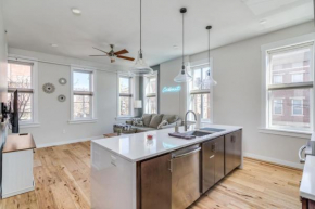 Top Rated - Free Parking - 1-br Condo OTR